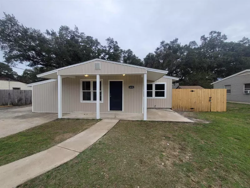 4690 Oakland Dr, Pensacola, FL 32526