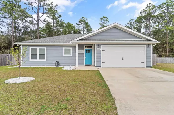 2096 Constitution Dr, Navarre, FL 32566