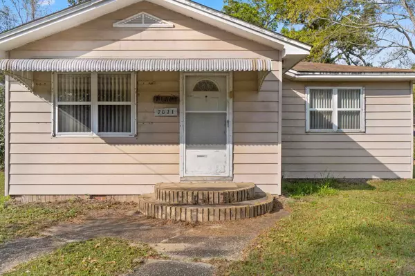 Pensacola, FL 32503,7021 N Palafox St