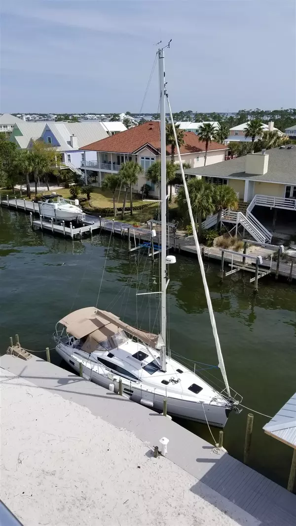 Pensacola, FL 32507,7220 Flood Reef