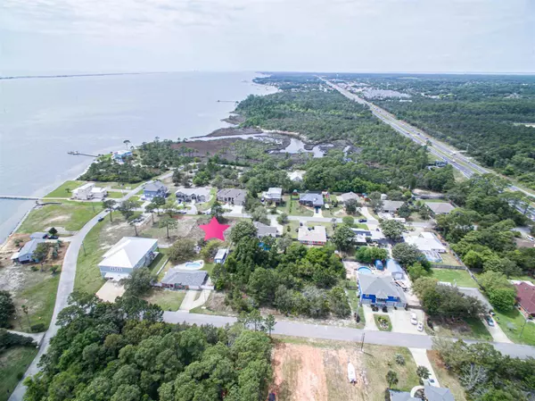 Navarre, FL 32566,1778 Thresher Dr