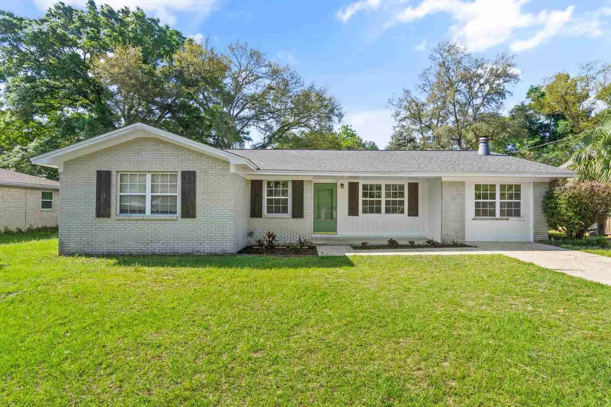 Pensacola, FL 32506,7575 Long Meadow Ln