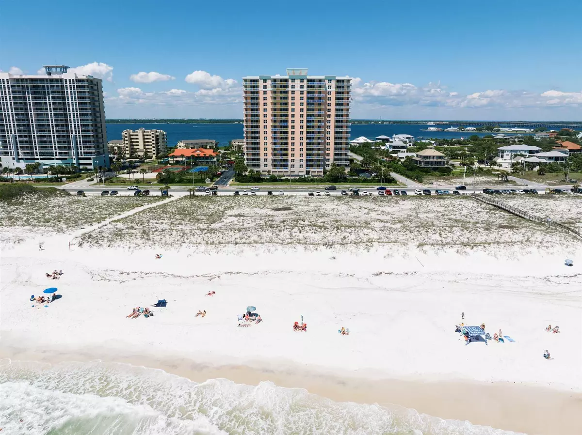 Pensacola Beach, FL 32561,800 Ft Pickens Rd