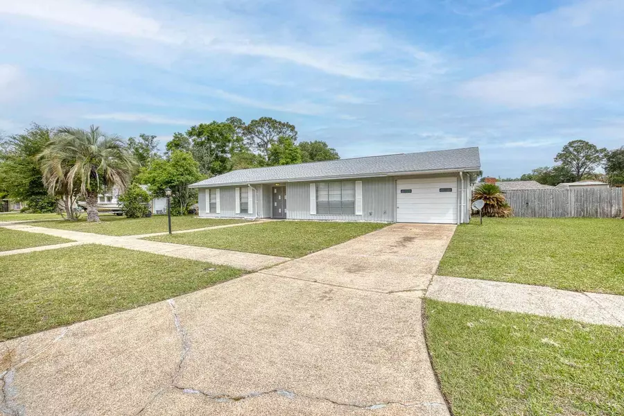 7832 Hestia Pl, Pensacola, FL 32506