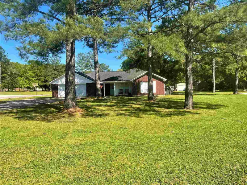 187 Emmy Ln, Flomaton, AL 36441