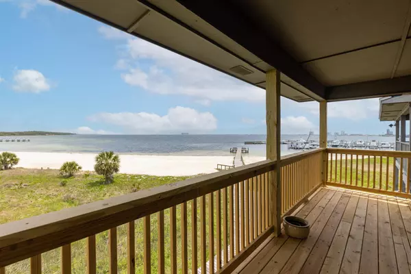 Gulf Breeze, FL 32561,200 Pensacola Beach Rd