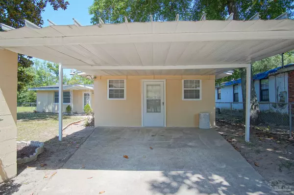 Pensacola, FL 32503,3006 N Miller St