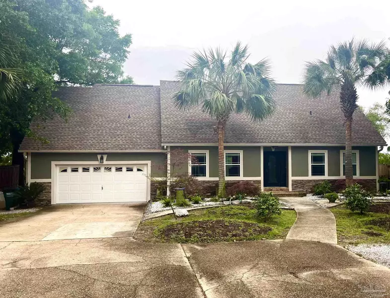 120 Highpoint Dr, Gulf Breeze, FL 32561