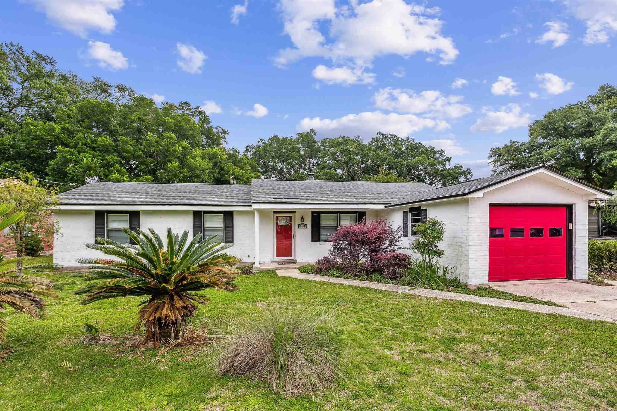 2182 Atwood Dr, Pensacola, FL 32514