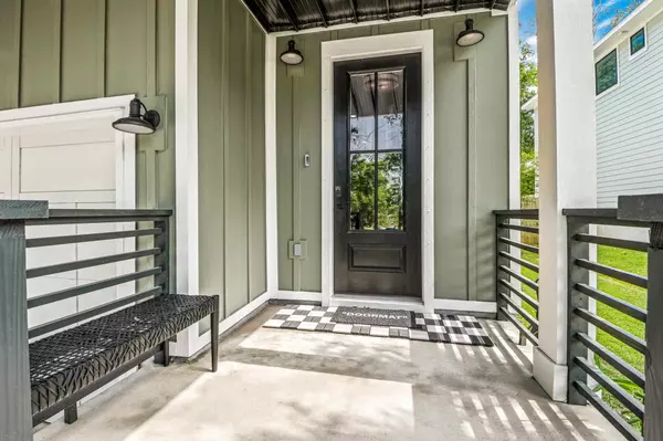 Pensacola, FL 32503,1427 E Texar Dr