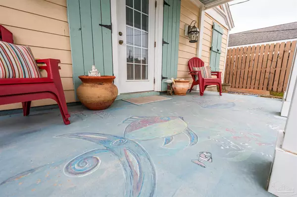 Perdido Key, FL 32507,5499 Medina Rd