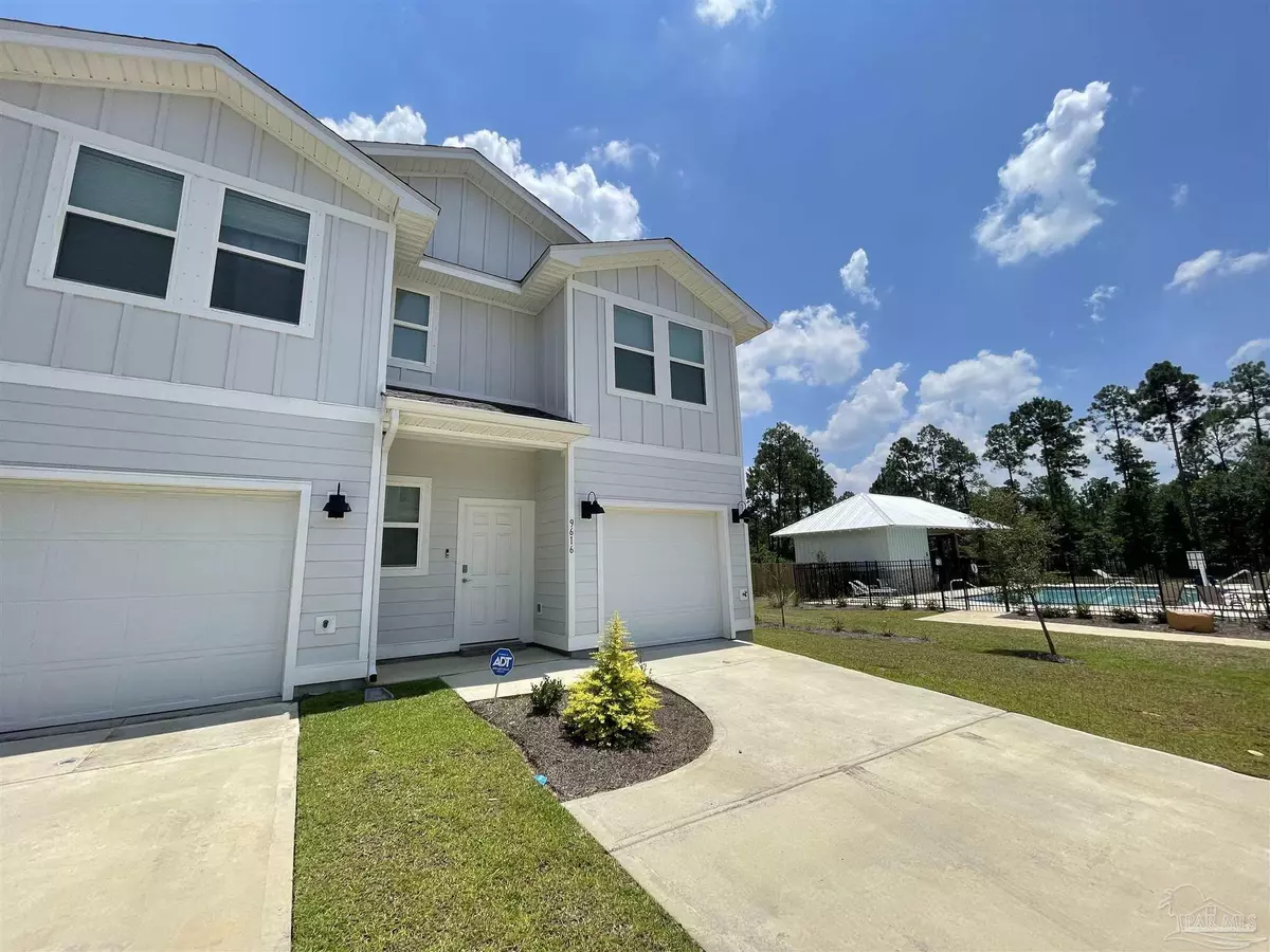 Pensacola, FL 32526,9522 Nature Creek Cir