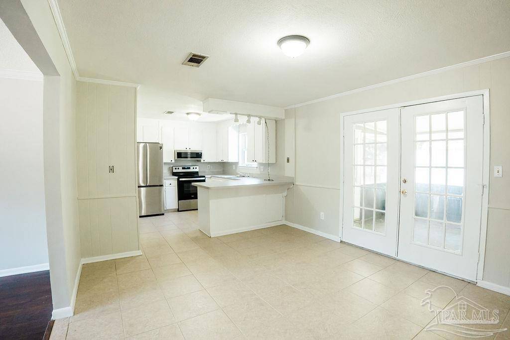 Pensacola, FL 32526,6532 Oakcliff Rd
