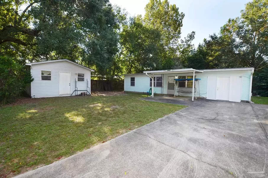 6465 Gaynell Ave, Milton, FL 32570