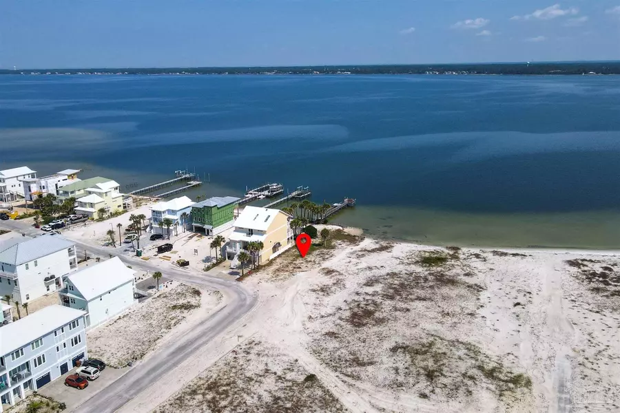 7330 Grand Navarre Blvd, Navarre, FL 32566