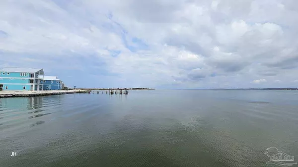 Navarre Beach, FL 32566,7358 Grand Navarre Blvd