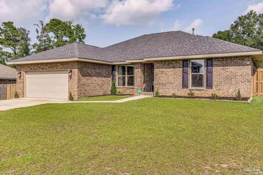 7010 Brylington Blvd, Pensacola, FL 32526