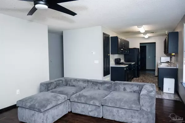 Pensacola, FL 32507,8829 Camshire Cir