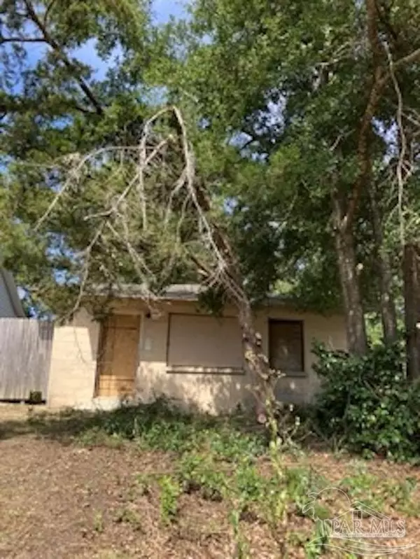 Pensacola, FL 32501,1806 W Brainerd St