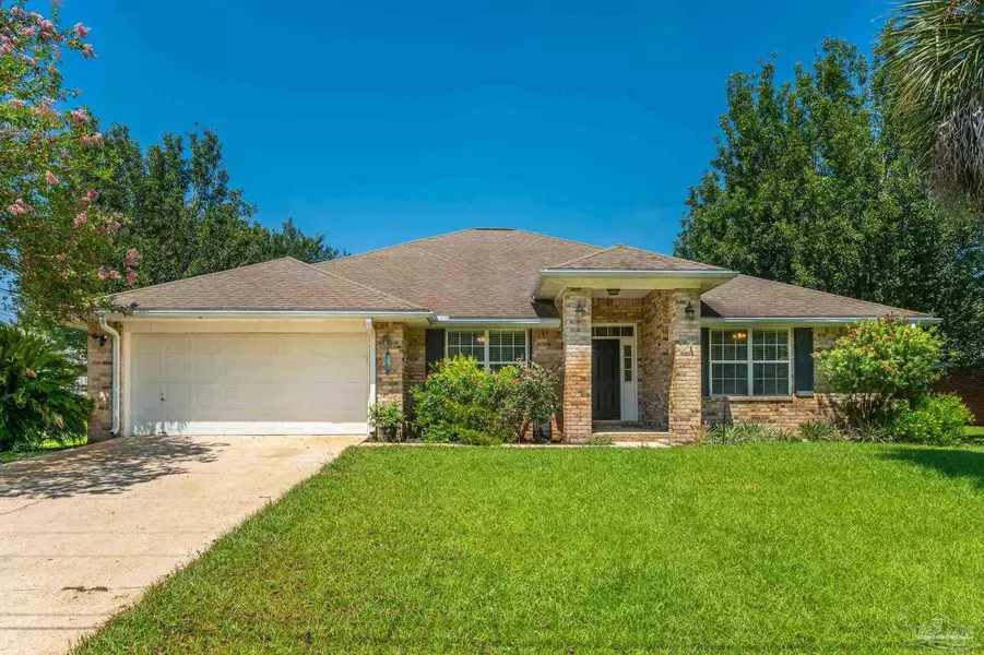 1747 Marseille Dr, Gulf Breeze, FL 32563