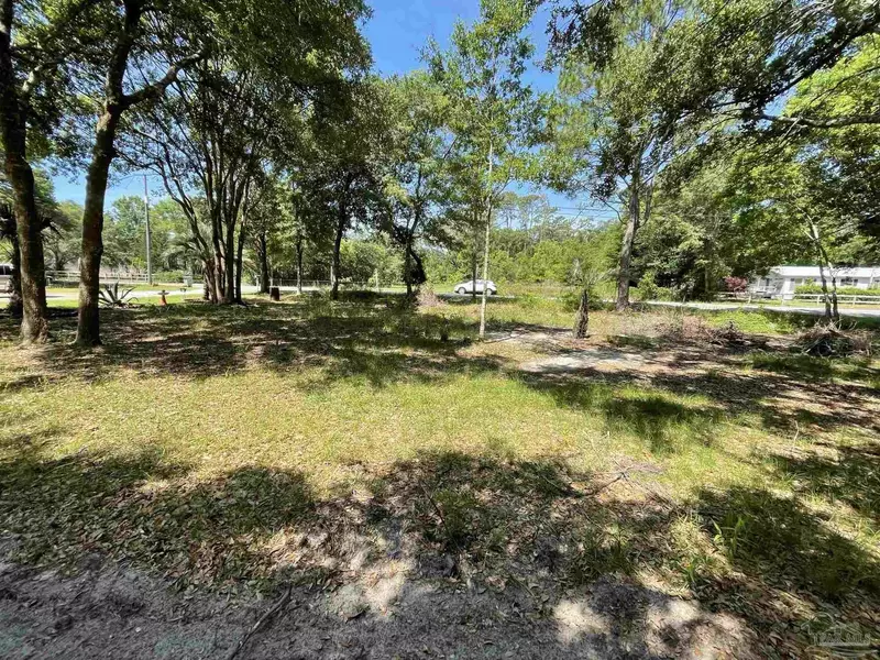 1891 Interstate Cir, Pensacola, FL 32526