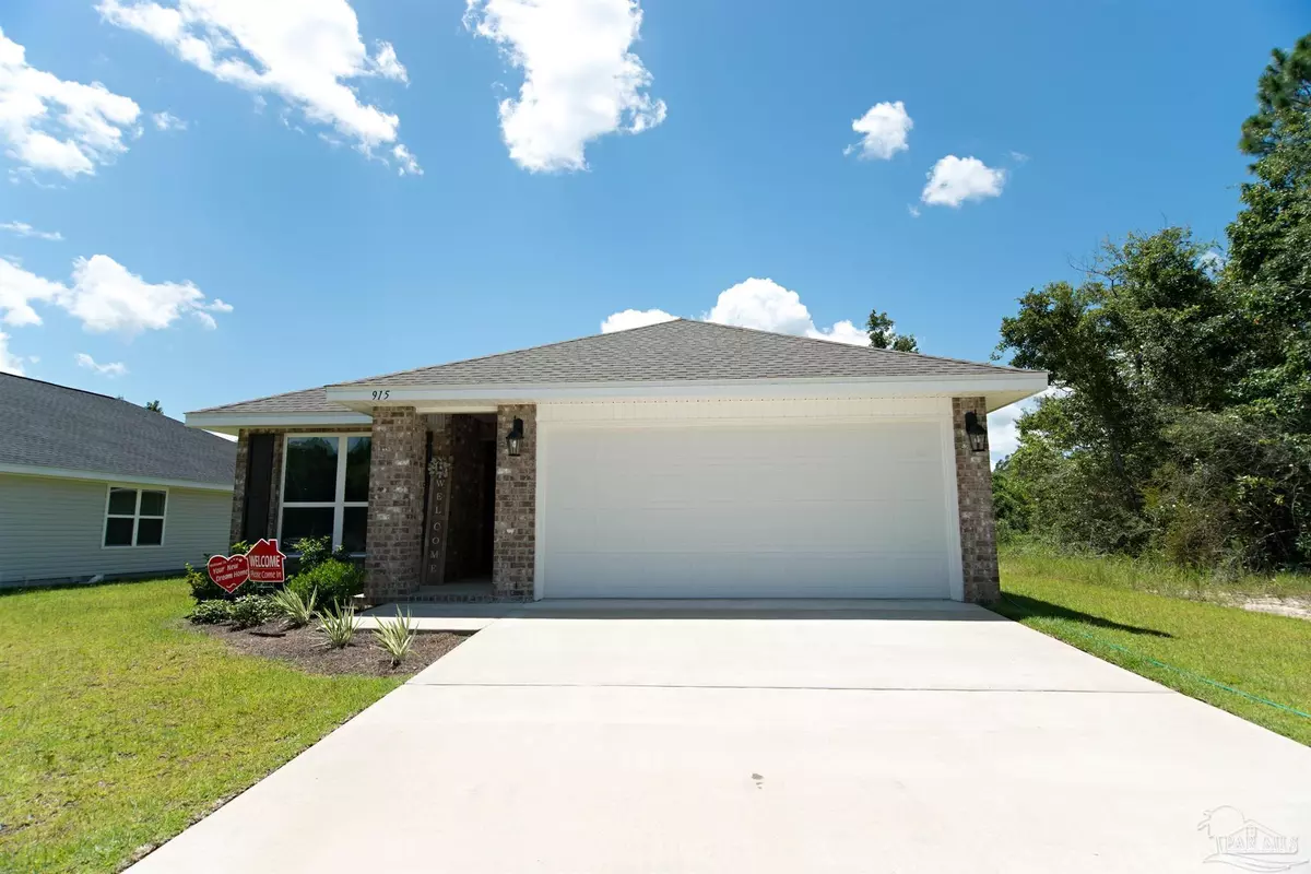 Cantonment, FL 32533,915 Pine Top Ln