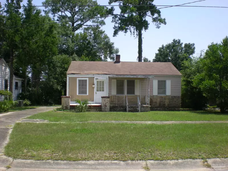 1321 E Scott St, Pensacola, FL 32503