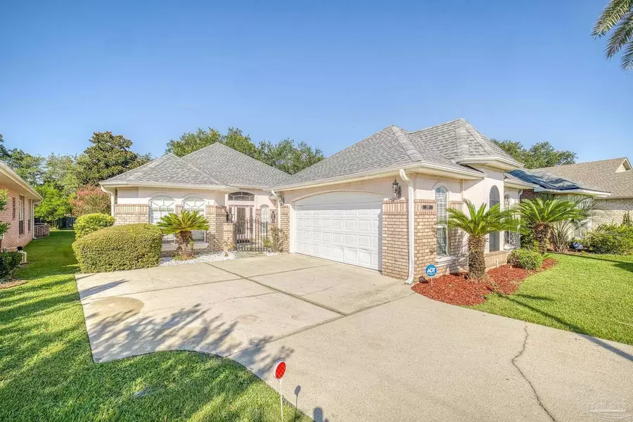 1189 Autumn Breeze Cir, Gulf Breeze, FL 32563