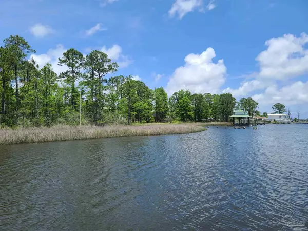 Pensacola, FL 32507,8855 Gerald Rd