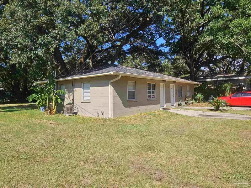 12 Osage Trl, Pensacola, FL 32506