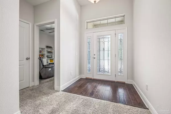 Pensacola, FL 32526,5521 Silverbell Ct
