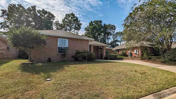 Pensacola, FL 32504,6302 Summer Cir