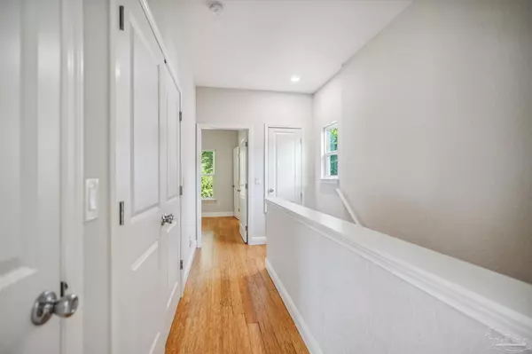 912 N 8th Ave Pensacola, FL 32501