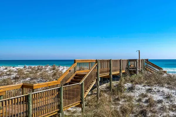 Pensacola Beach, FL 32561,1111 Ft Pickens Rd