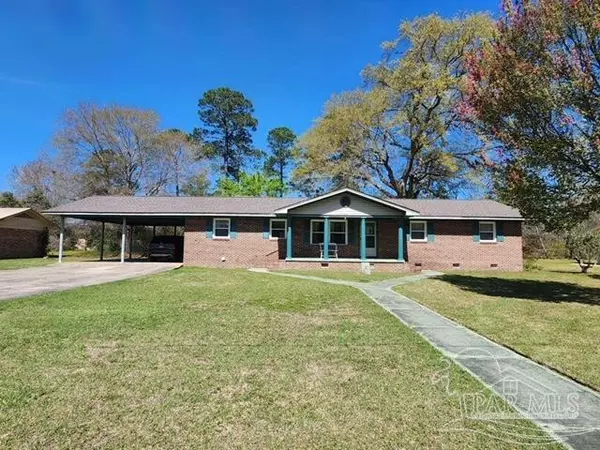 403 E Pine St, Atmore, AL 36502