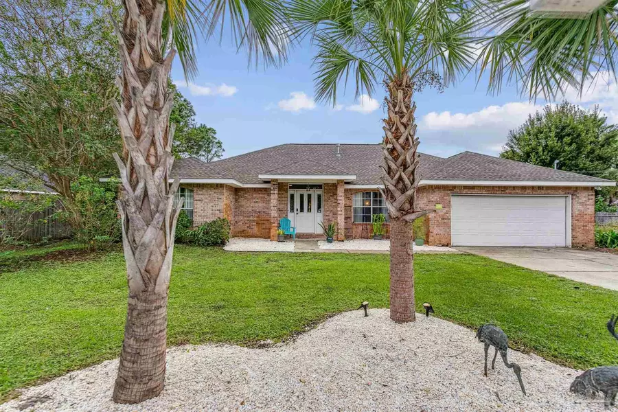 1507 Ocean Breeze Ln, Gulf Breeze, FL 32563