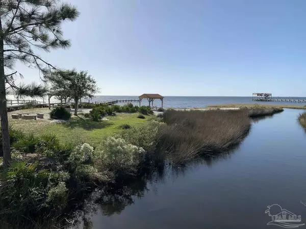 Gulf Breeze, FL 32563,6495 Watermark Cv