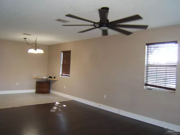 Pensacola, FL 32534,591 Temple Hill St