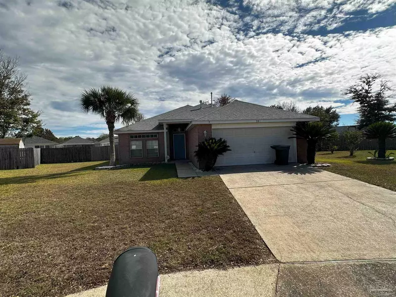 201 Darrah Cir, Pensacola, FL 32526