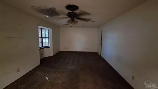 Cantonment, FL 32533,1429 Chippendale Rd