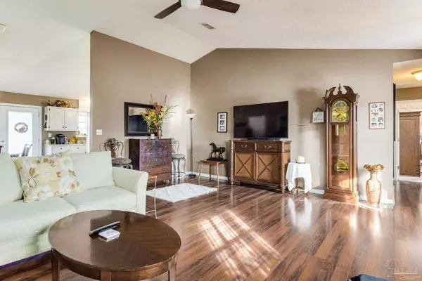 Pensacola, FL 32507,4041 Shorewood Dr