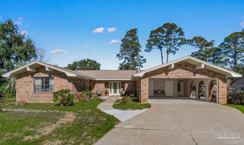 2822 Venetian Garden, Gulf Breeze, FL 32563