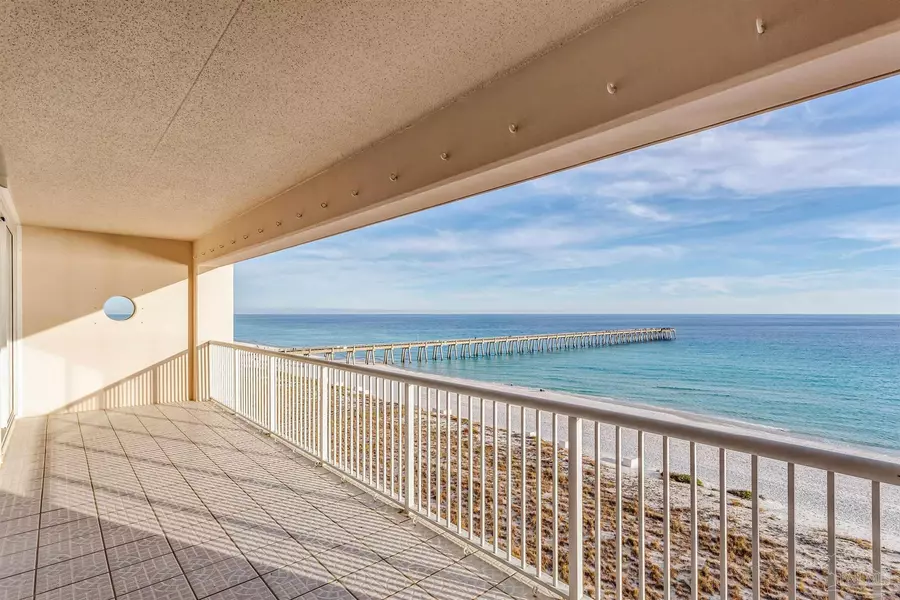 8525 Gulf Blvd, Navarre Beach, FL 32566