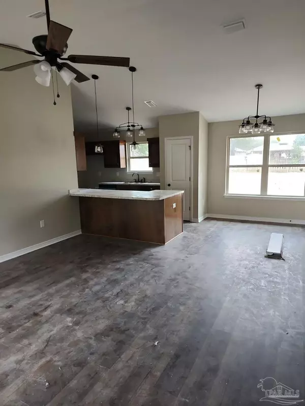 Milton, FL 32570,6526 Handy Dr