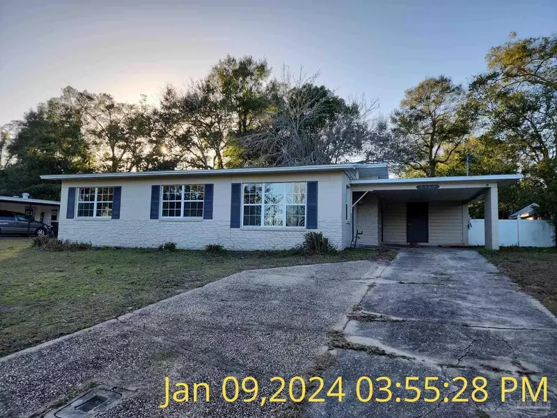 5367 Locklin Ave, Milton, FL 32570