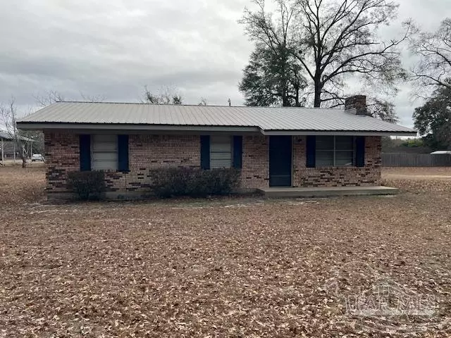 Flomaton, AL 36441,998 Wolf Log Rd