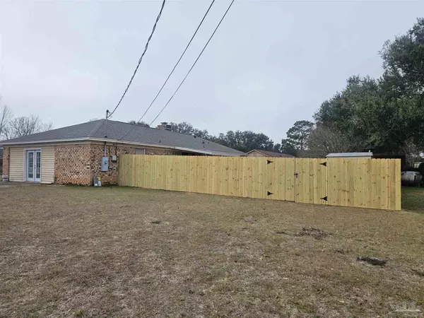 Pensacola, FL 32526,6936 Falcon Dr