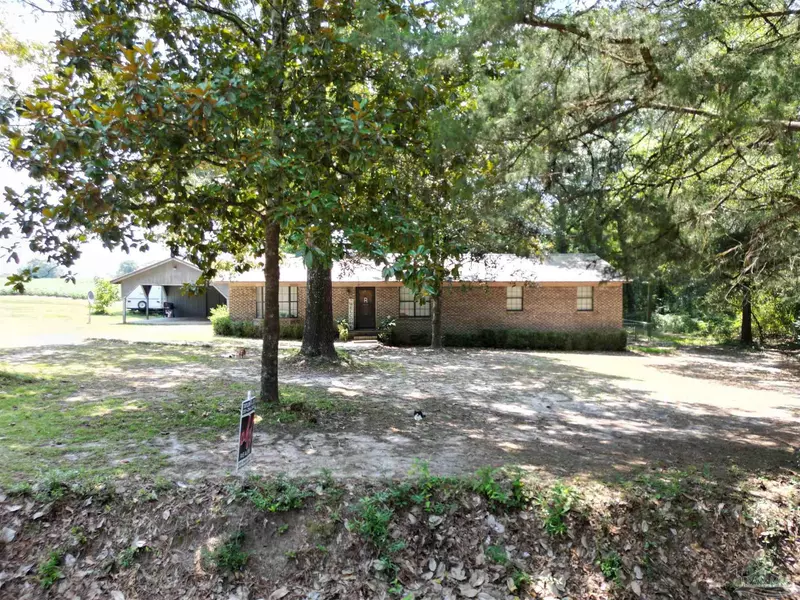 1616 Damascus Rd, Brewton, AL 36441