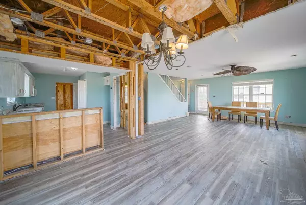 Pensacola, FL 32507,220 Key Largo Pl