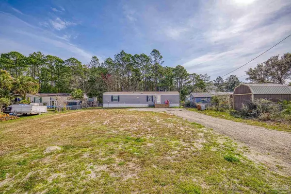 Navarre, FL 32566,9060 Larker Woods Dr